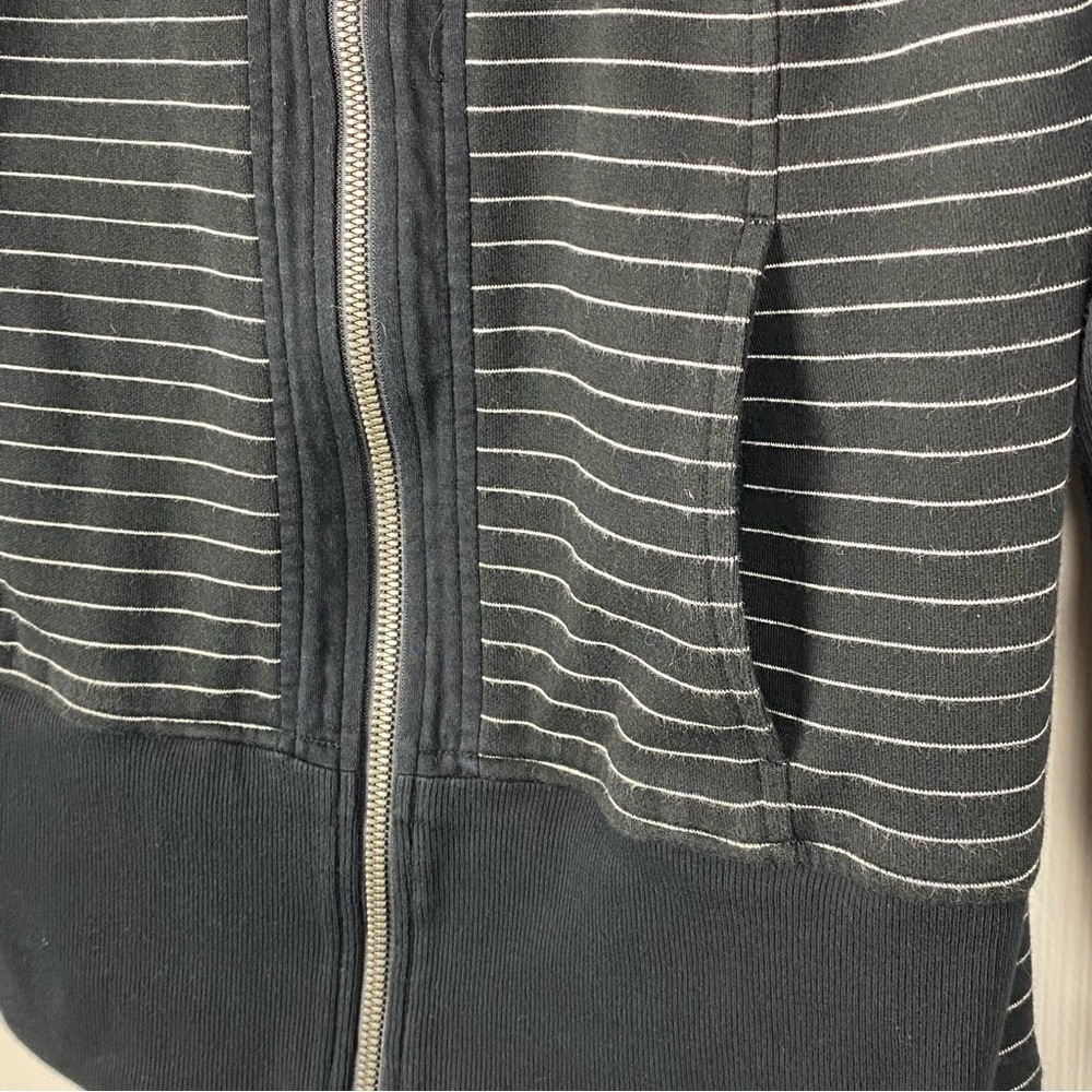 CAbi‎ Jacket Womens Small Modern Sprint Striped 3378 - Picture 4 of 13